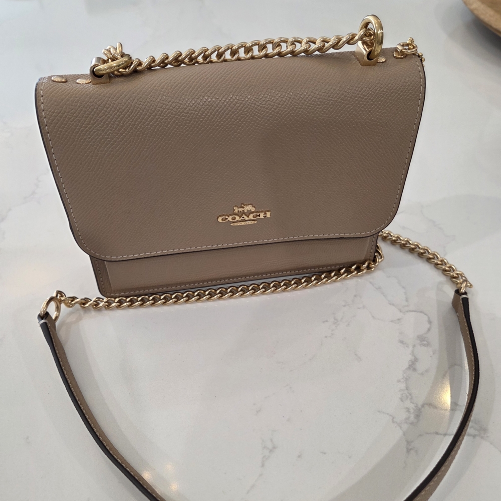 Coach Beige Leather Crossbody Bag with Gold Chain